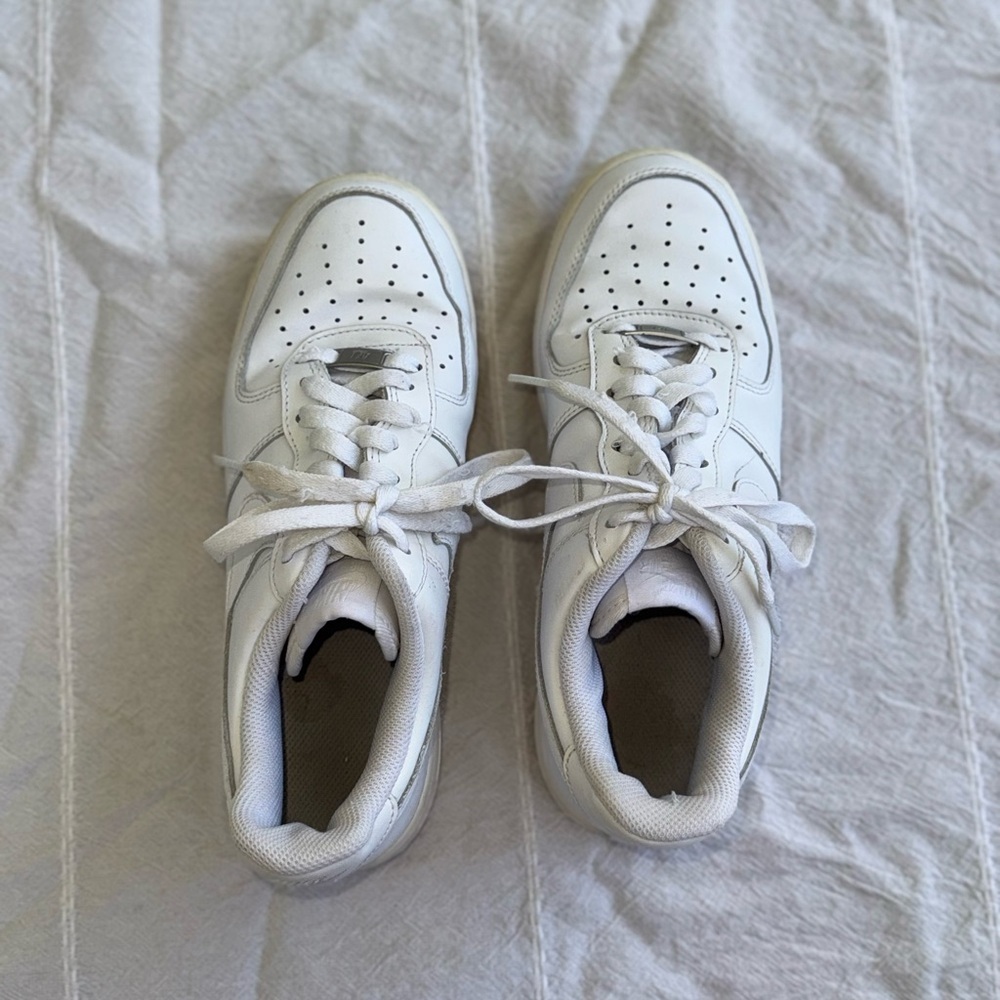 Nike White Sneakers - Picture 2 of 7
